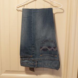 Brand new Denver Hayes jeans